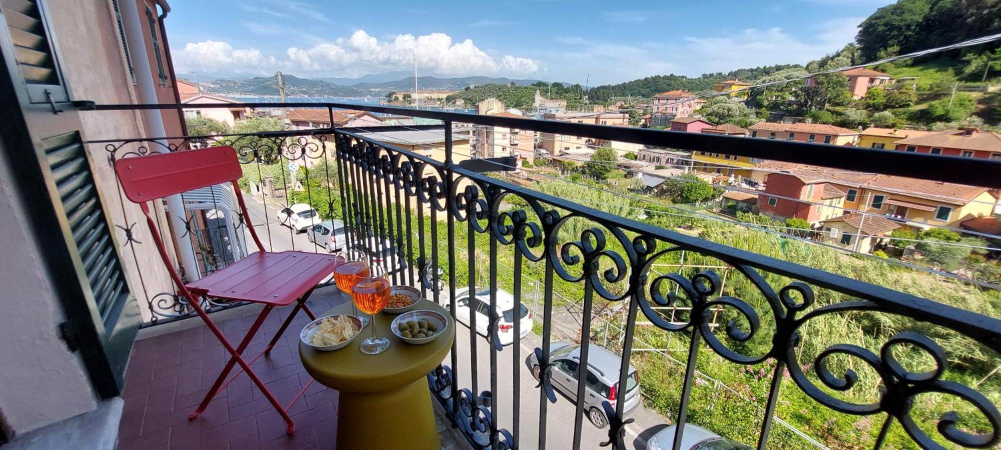 Moderno Appartamento Vista Mare, Con Parcheggio Privato Porto Venere Exterior foto